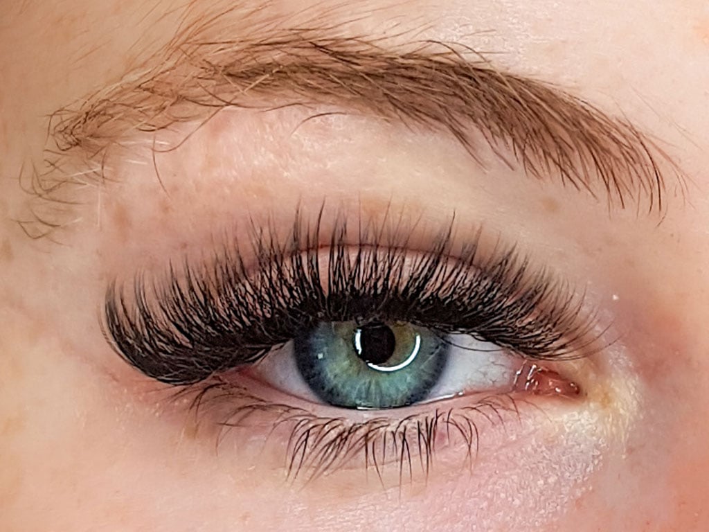 Lash extensions on the Gold Coast